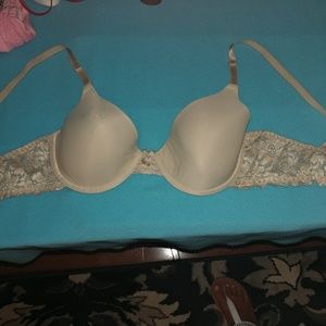 Maidenform nude bra